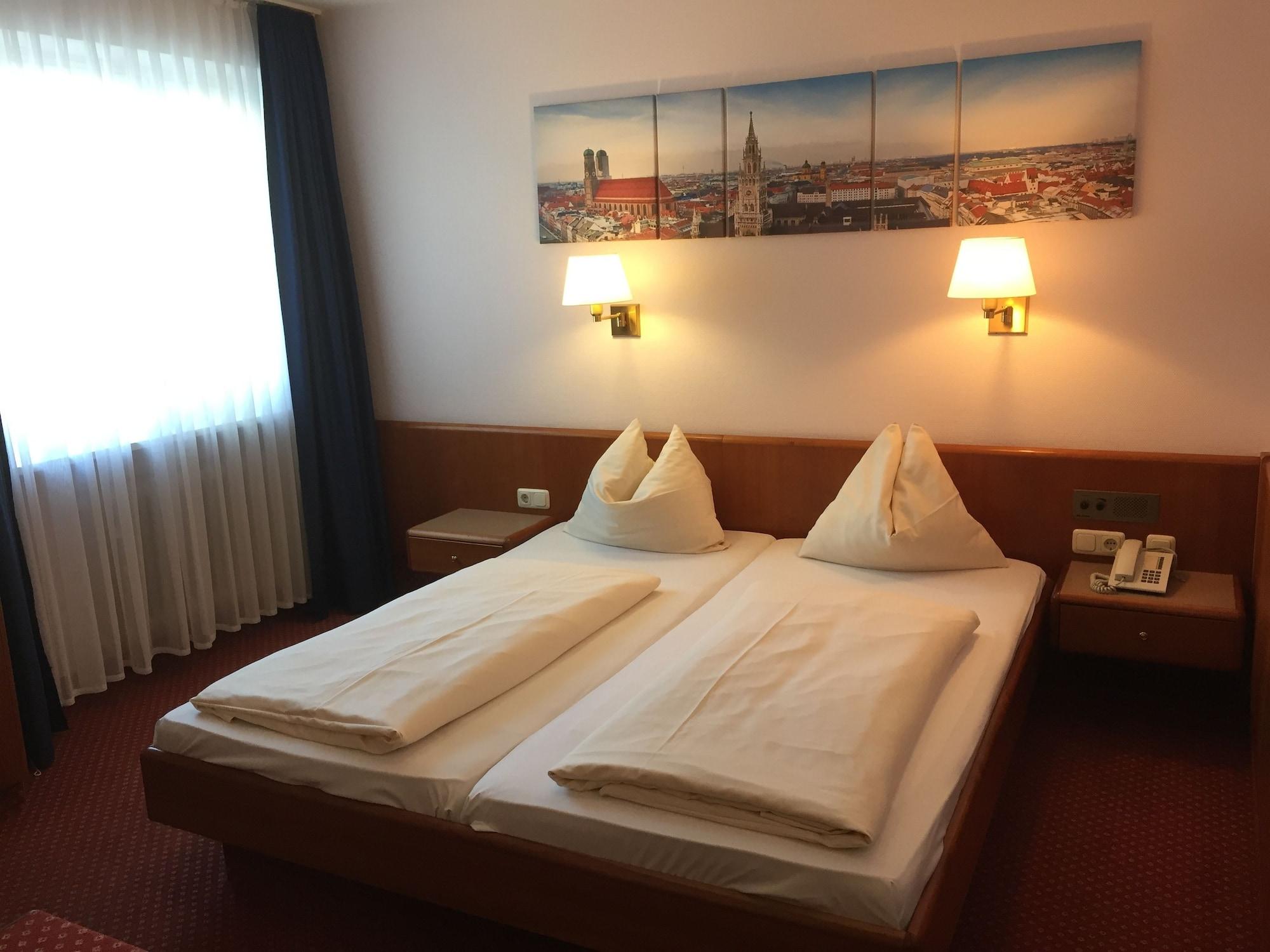 Hotel Carmen Münih Dış mekan fotoğraf